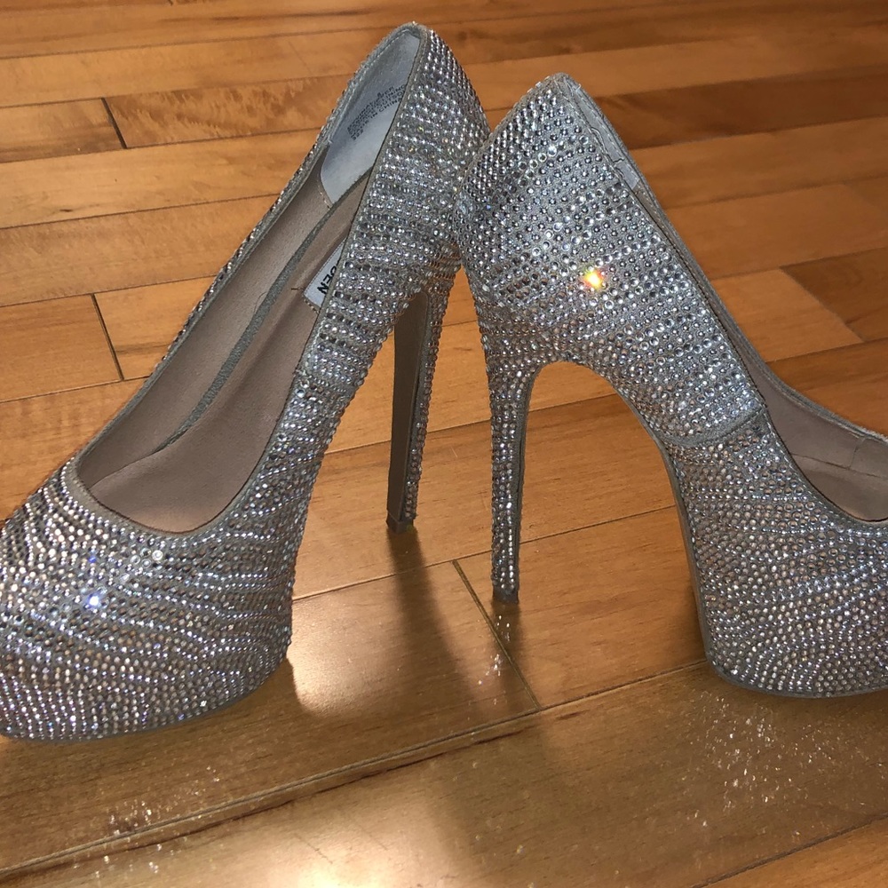 Rare Steve Madden Sparkling Crystal Heels